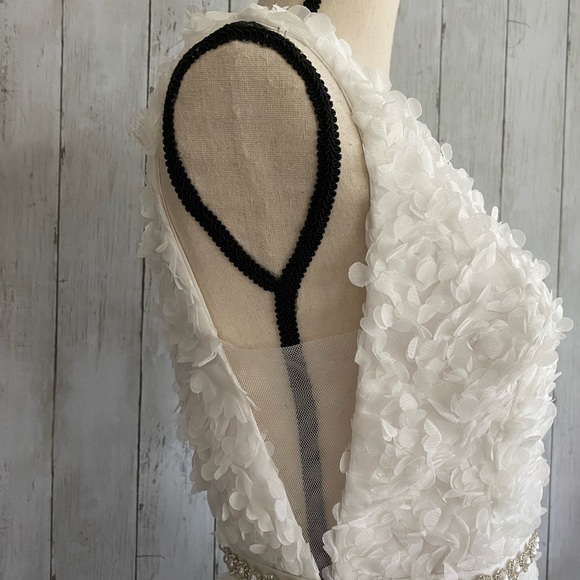 Faeriesty Plunging Neck Contrast Mermaid 3D Flower Dress - Picture 8 of 14